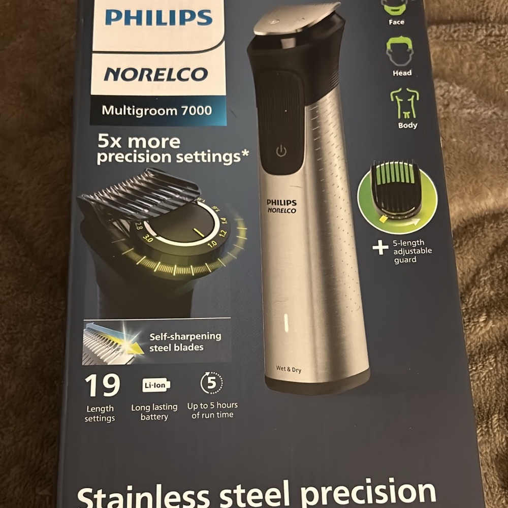 ‼️BRAND NEW‼️Philips norelco multigroom 7000